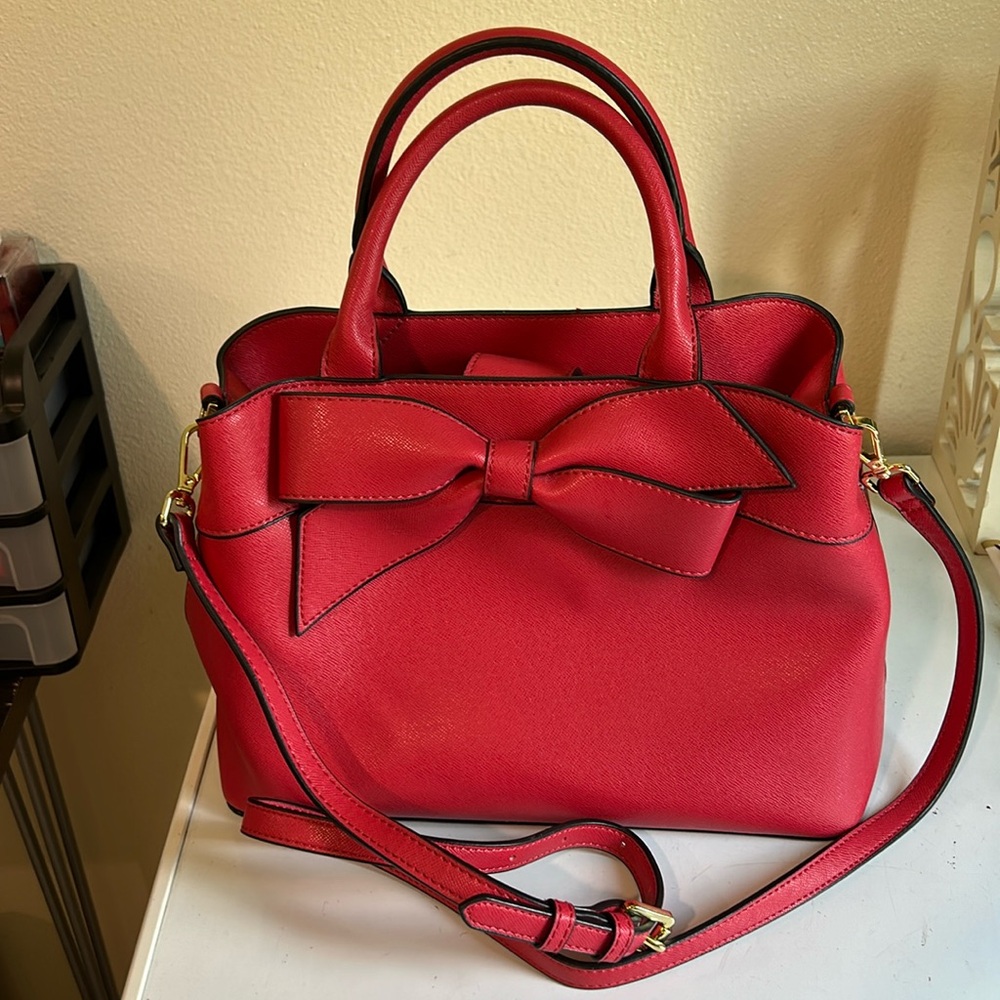 crown & Ivy
Jackie Bow Red Satchel Handbag